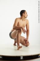 Photo Reference of kneeling reference pose waldo